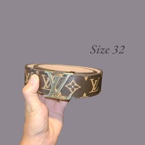 SIZE 32 Louis vuitton belt og